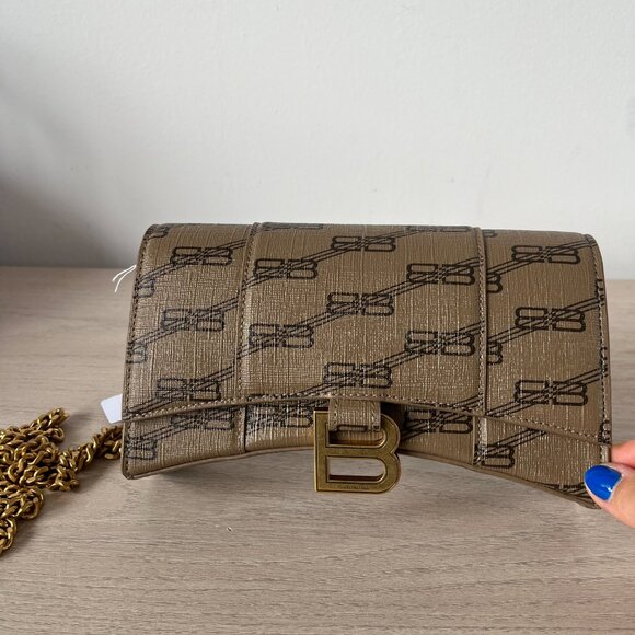 NWT Balenciaga Hourglass Wallet On Chain Brown Canvas BB Monogram - Picture 4 of 9